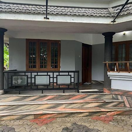 Nilambūr H Villa מראה חיצוני תמונה